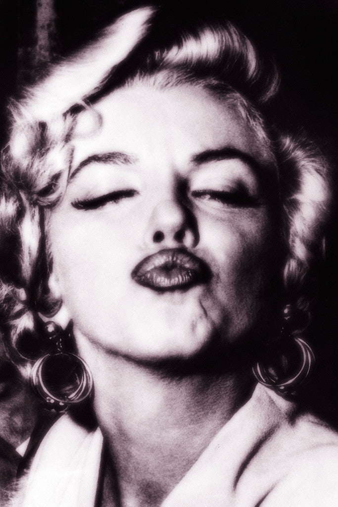 Marilyn Monroe Kiss Hot Girl Sexy Woman Poster